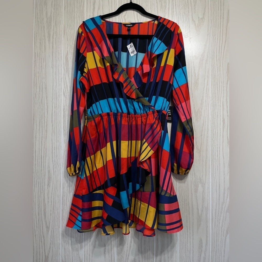 NWT Express Color block elastic waist ruffle wrap style Dress Sz L